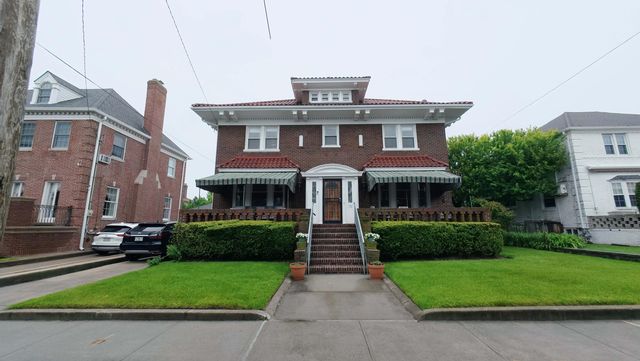 [Belle Harbor Real Estate, listing number 3341568]